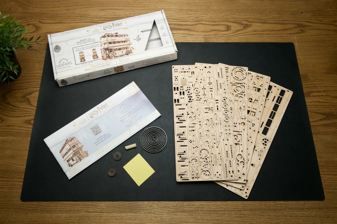 Ugears Harry Potter The Knight Bus - Image 3